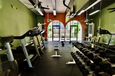 106 Alameda Ct unit 139, Tampa, FL 33609 - photo 3