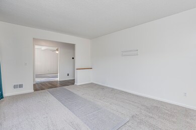 3002 Knightbridge Road-11