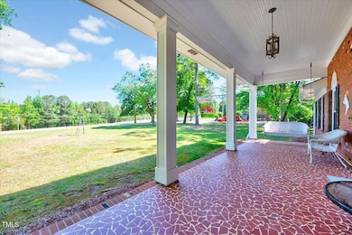 206 Kittys Ln, Erwin, NC 28339 - photo 6