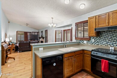 5258 W Boston Way S, Chandler, AZ 85226 - photo 6