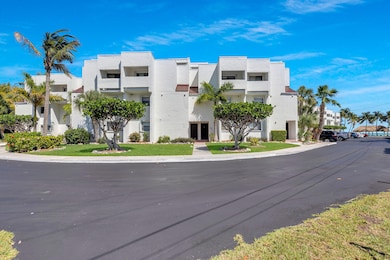 601 W Ocean Unit 203