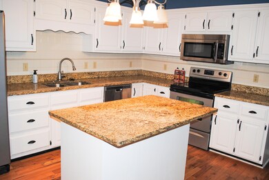 120 S Cumberland St, Berea, KY 40403 - photo 3