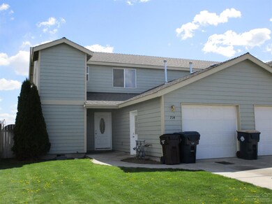 712 NE Larch Ave, Redmond, OR 97756 - photo 2