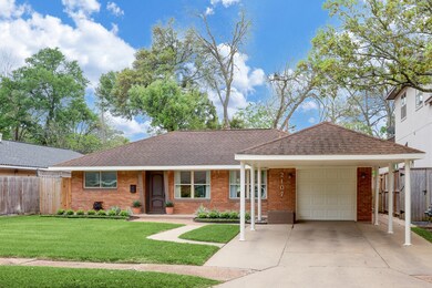 2107 Saxon Dr, Houston, TX 77018 - photo 3