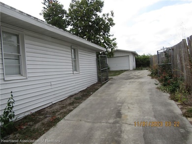 189 S Huntley Dr, Lake Placid, FL 33852 - photo 2