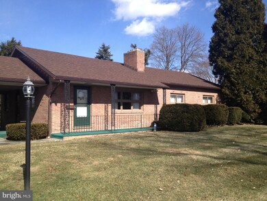 17940 Pin Oak Rd, Hagerstown, MD 21740 - photo 2