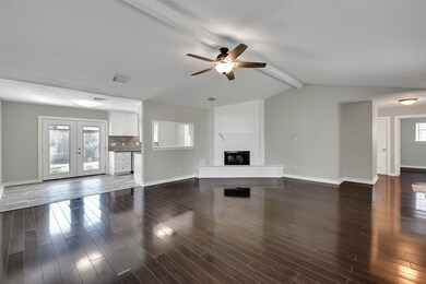 3631 Abinger Ln, Houston, TX 77088 - photo 3