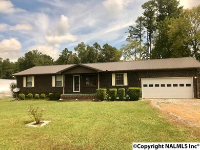 509 Diversey St, Rainbow City, AL 35906 - photo 2