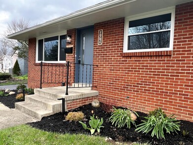 996 Wetmore Rd, Columbus, OH 43224 - photo 2