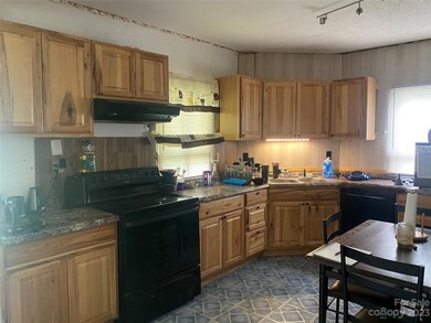 1114 7th St, Statesville, NC 28677 - photo 2