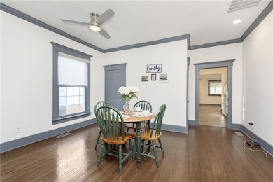 223 W Washington St, Tipton, IN 46072 - photo 5