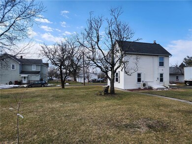 5166 Springmill Rd, Whitehall, PA 18052 - photo 3