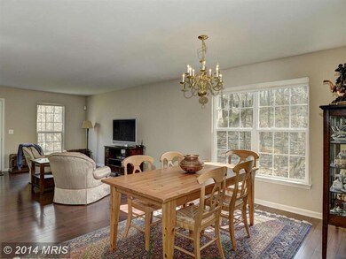 4648 Beechwood Rd, Ellicott City, MD 21043 - photo 5