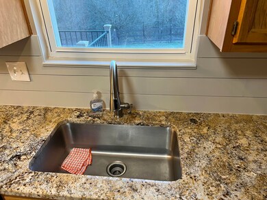 New kitchen counter-sink
