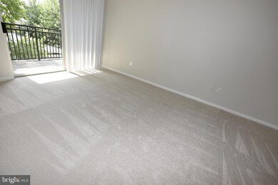 12905 Centre Park Cir unit 204, Herndon, VA 20171 - photo 5