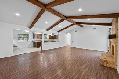 6768 E Mockingbird Ln, Dallas, TX 75214 - photo 7