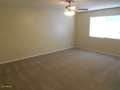 living room_1444849668552_6