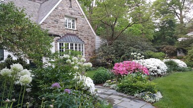 32 Wesskum Wood Rd, Riverside, CT 06878 - photo 2