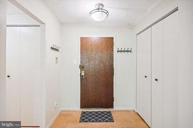 4974 Sentinel Dr, Bethesda, MD 20816 - photo 7