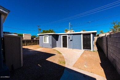 2118 E Oak St-4