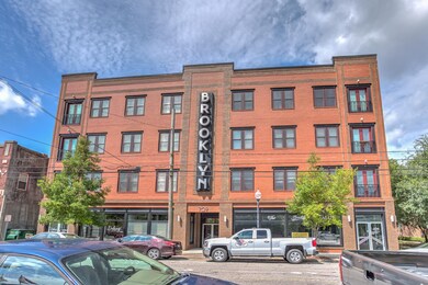 709 N 4th St # 201-2