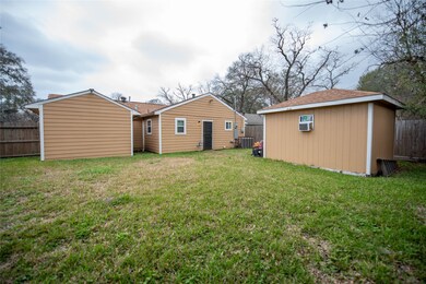 3923 Daphne St, Houston, TX 77021 - photo 3