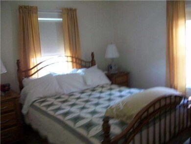 1729 Mansfield Rd, Toledo, OH 43613 - photo 3