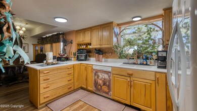 3107 Watsabaugh Dr, Gillette, WY 82718 - photo 7