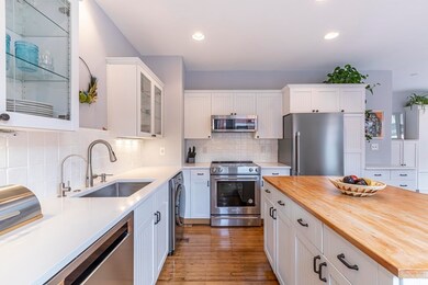 4-6 Henchman St unit 6, Boston, MA 02113 - photo 6