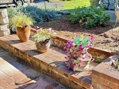 20284 El Romar Dr NE, Scotts Mills, OR 97375 - photo 5