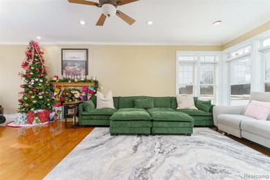 4695 Emerald Valley Loop unit 31, Fowlerville, MI 48836 - photo 5