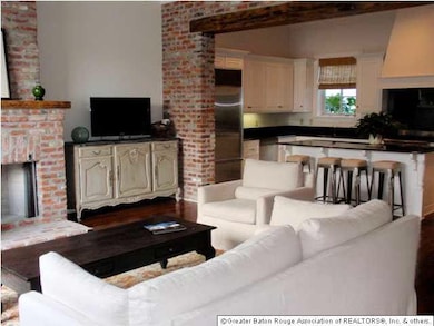 11421 Cotton Ln, Baton Rouge, LA 70810 - photo 2