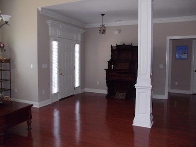 147 Magnolia Glen Cir, Manchester, TN 37355 - photo 2