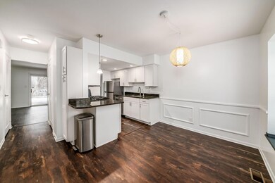 Dining/Kitchen