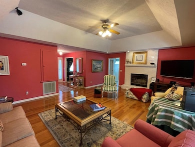 201 Hunters Ridge Rd, Warner Robins, GA 31093 - photo 7