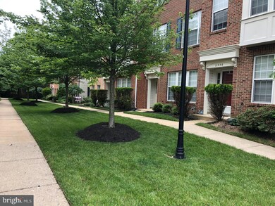 2307 Huntington Station Ct, Alexandria, VA 22303 - photo 4