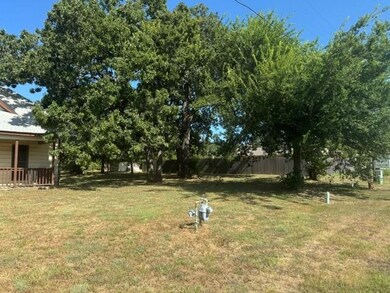 803 N Ash Terrace, Springtown, TX 76082 - photo 6