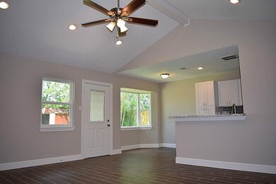 11426 Newton St, Houston, TX 77089 - photo 4