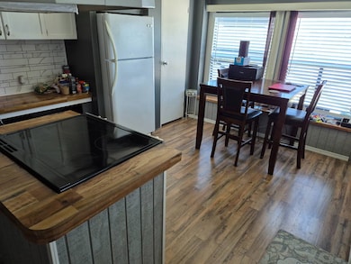 1900 S Lake Reedy Blvd unit 5, Frostproof, FL 33843 - photo 7