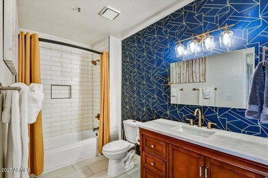 14-Bathroom