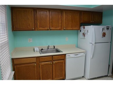 1633 Congressional Ct unit 1633, Henrico, VA 23238 - photo 4