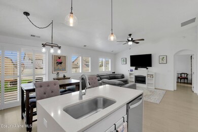 1433 Touchet Dr 10 (1)