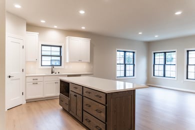 621 Johnson St, Onalaska, WI 54650 - photo 6