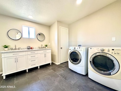 1966 S Moreno Dr, Apache Junction, AZ 85120 - photo 7