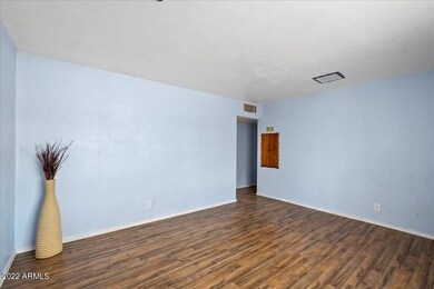 8612 N 8th St, Phoenix, AZ 85020 - photo 7