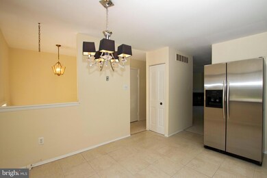 21 Valley Crossing Cir, Cockeysville, MD 21030 - photo 5