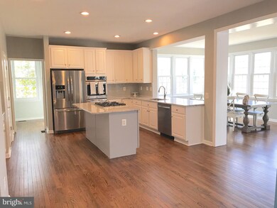 4401 Claybrooke Dr, Lothian, MD 20711 - photo 5