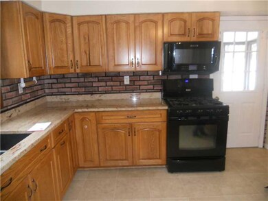 Kitchen. Great gas stove and built in microwave/co