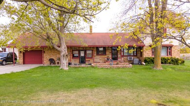 8145 E Carson City Rd, Carson City, MI 48811 - photo 2