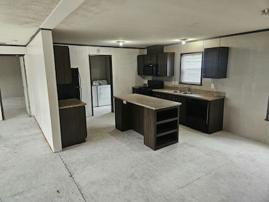 16031 Beech Daly Rd unit 174, Taylor, MI 48180 - photo 3